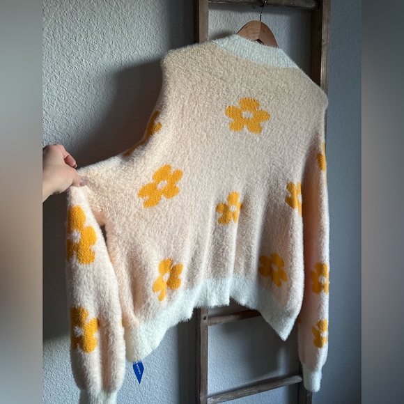 Chaou Yatou Daisy Eyelash Open Cardigan NWT Sz: Small - Picture 13 of 13